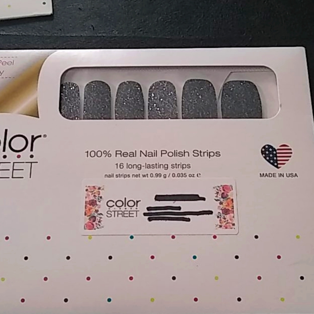NWT Color Street